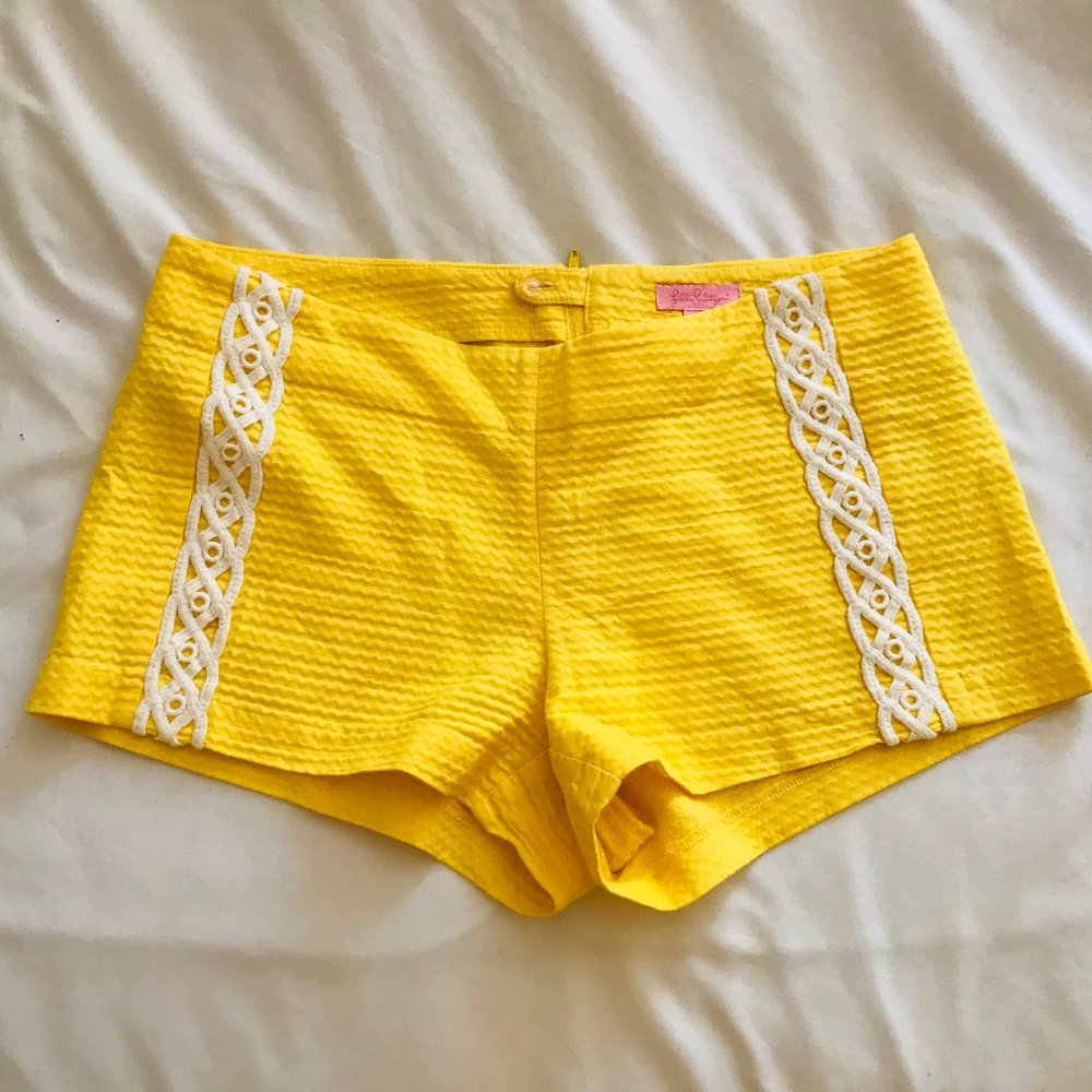 Yellow Lilly Pulitzer Shorts, size 6
